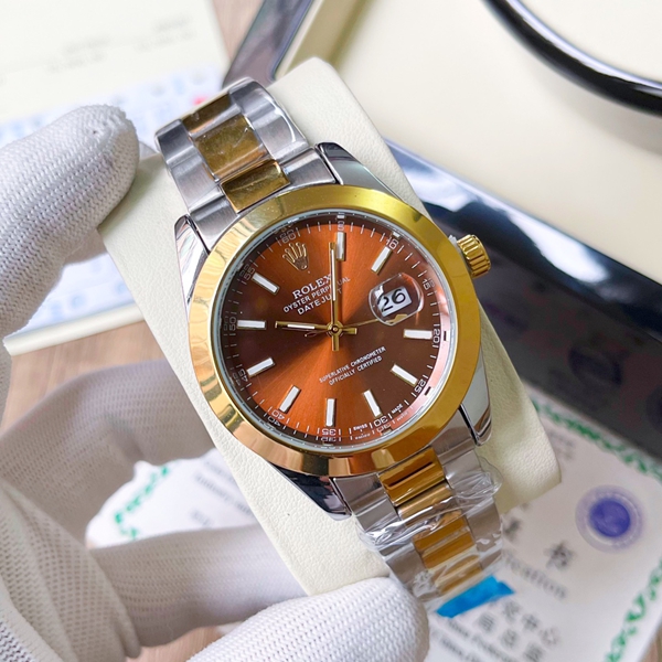 ブランド時計側面デザイン